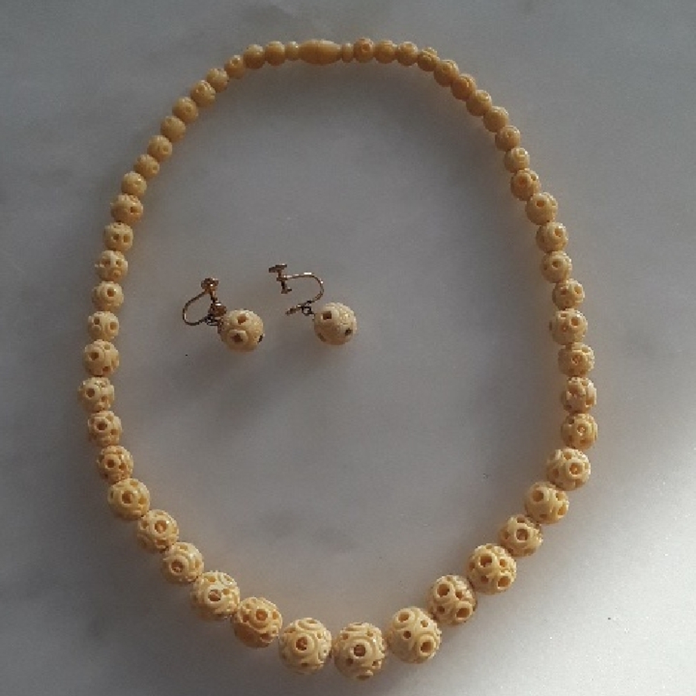 Vintage Faux Ivory Elegant Cream Beaded Necklace and Earring Set